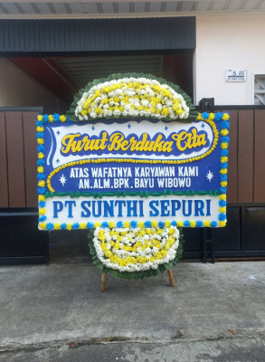 Papan Bunga Duka di Kedung Halang